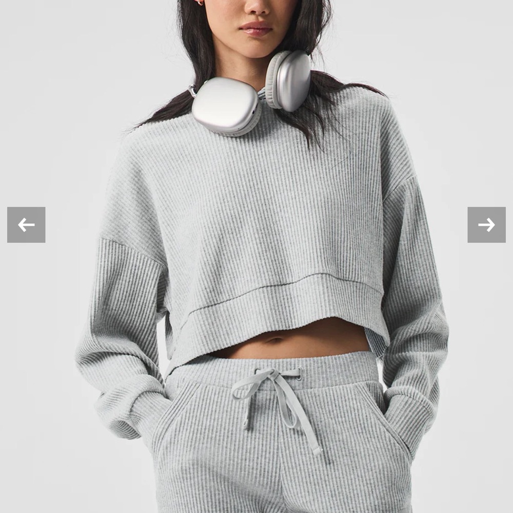 ALO muse heather grey sweater